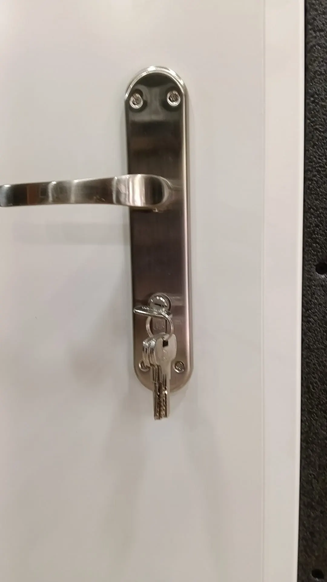 Cerradura de sobreponer y seguridad