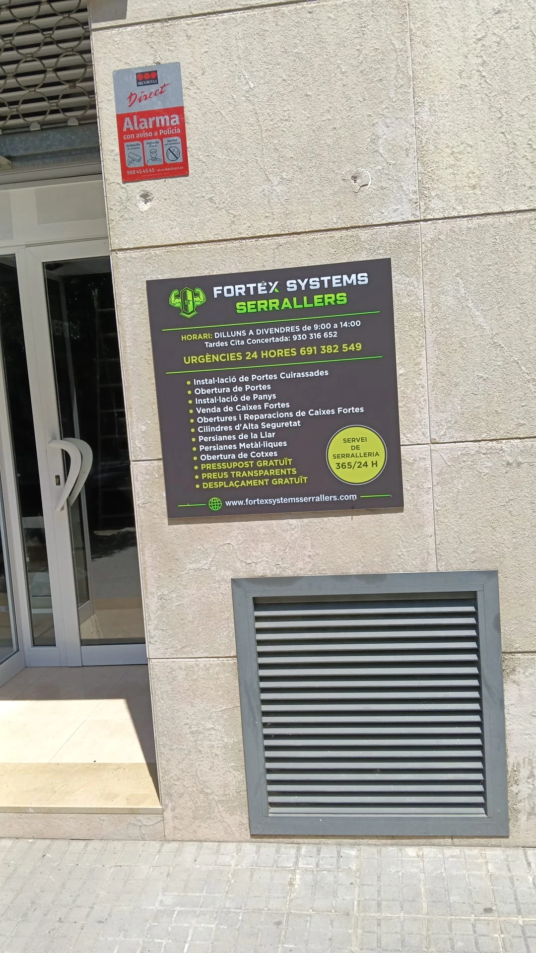 Apertura de puertas en Pineda de Mar